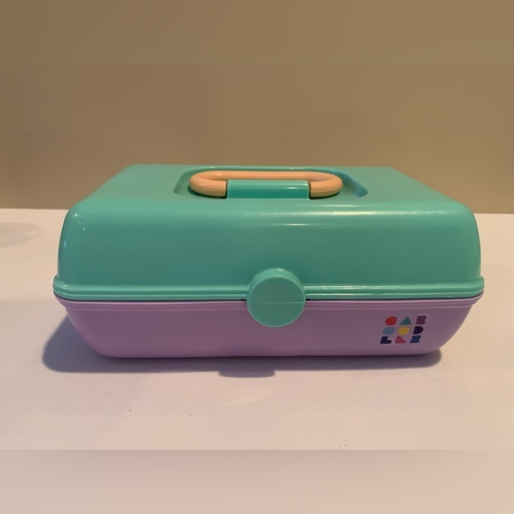 RETRO Caboodles PRETTY IN PETITE Seafoam Lavender MINI Makeup Travel Case Mirror